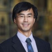 Raymond Cho headshot