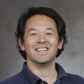 Yoshihiro Komatsu headshot